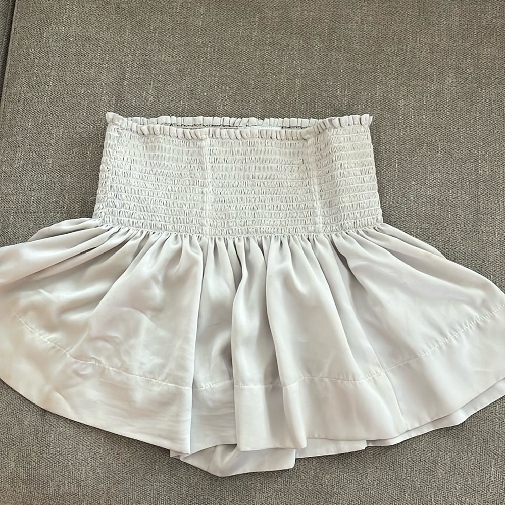 Silver Koch shorts - looks more beige
